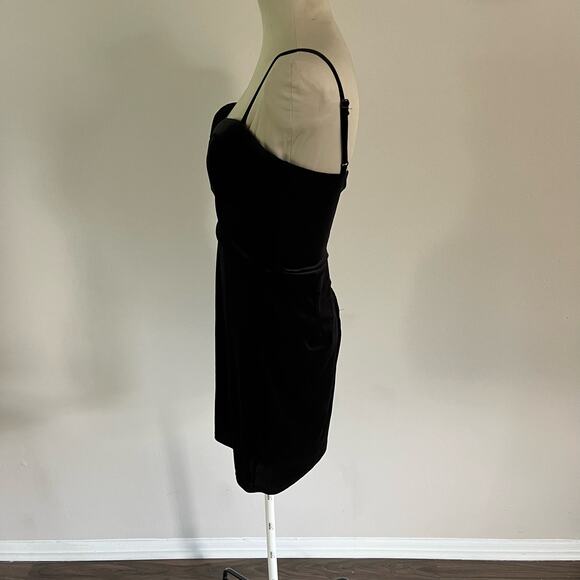 Black Velvet Mini Dress Sz M Fairy Grunge Whimsygoth Hoco Witchy - Picture 4 of 10